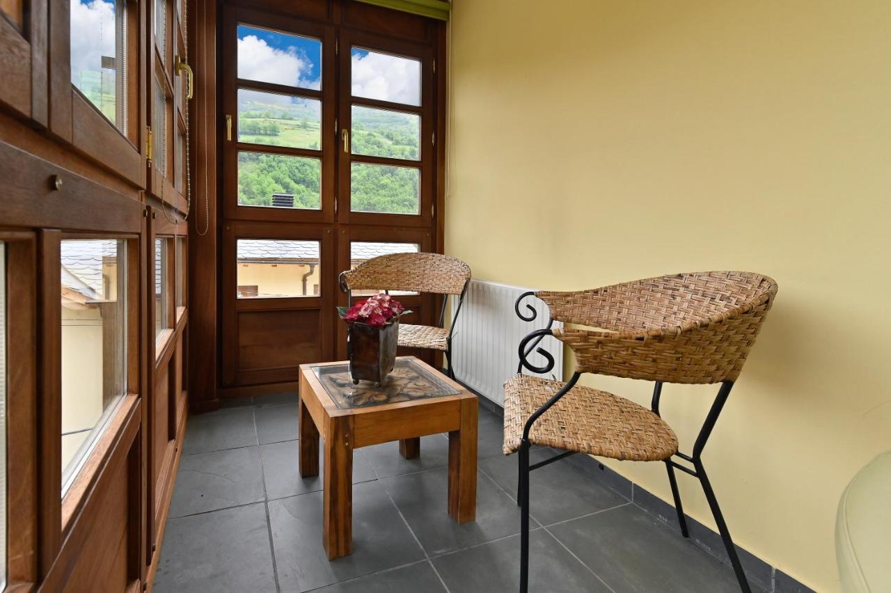 Puente Del Narcea Apartment Cangas De Narcea Exterior foto